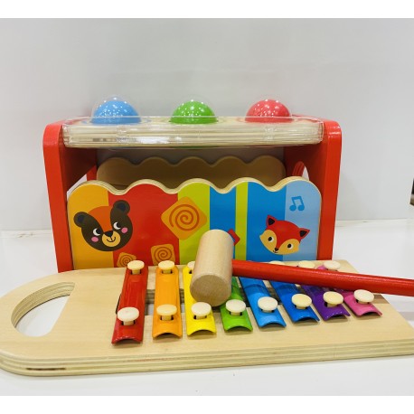 Golpea y toca xilofono